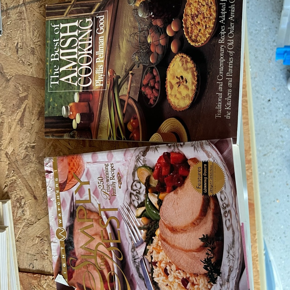 Lot of 2 vintage cookbooks